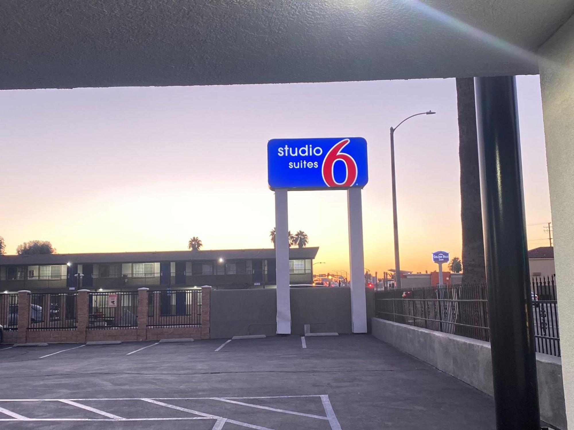 Studio 6 Suites San Bernardino, Ca Exteriör bild